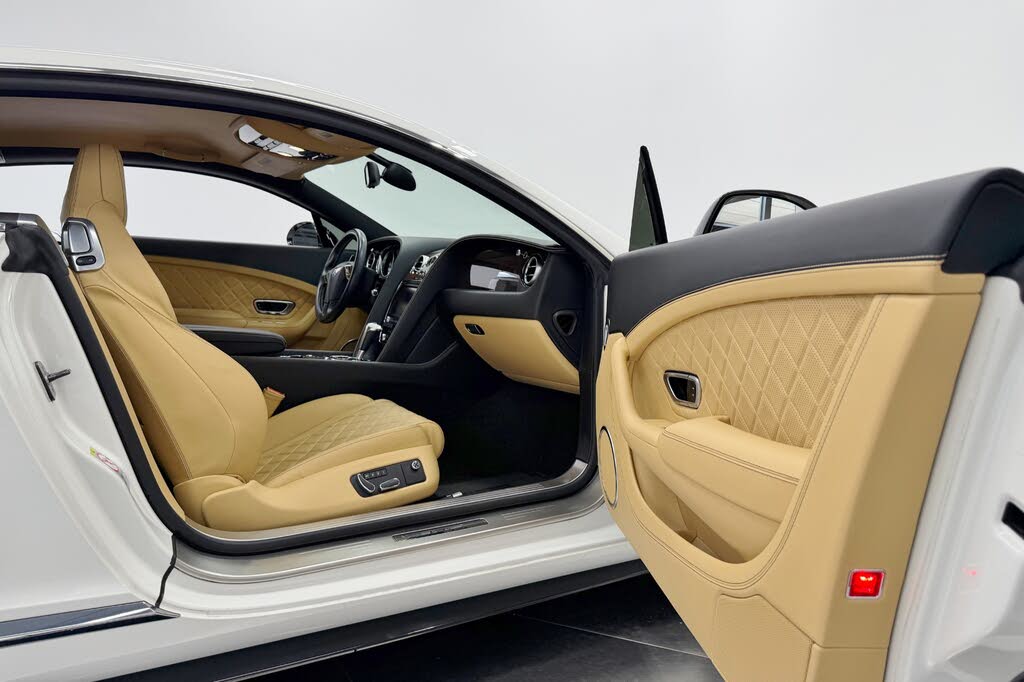 2016 Bentley Continental GT V8 S AWD photo 23