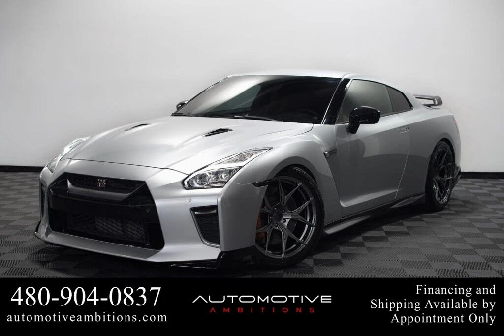 2020 Nissan GT-R Premium AWD