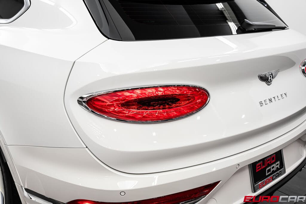 2024 Bentley Bentayga V8 AWD photo 17