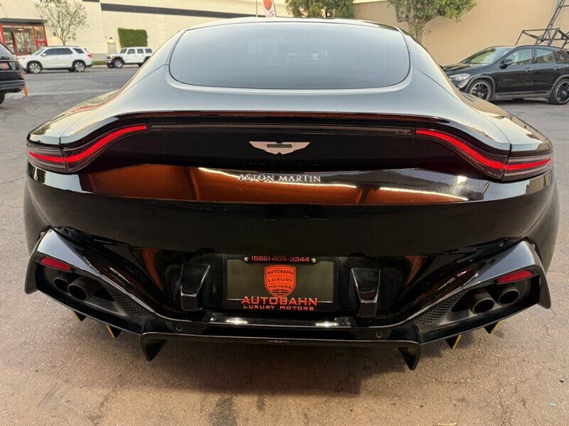 2020 Aston Martin Vantage RWD photo 11