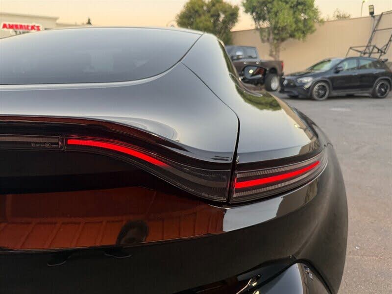 2020 Aston Martin Vantage RWD photo 14