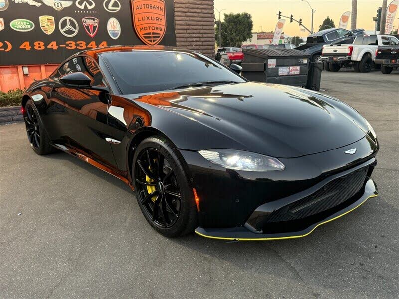2020 Aston Martin Vantage RWD photo 19