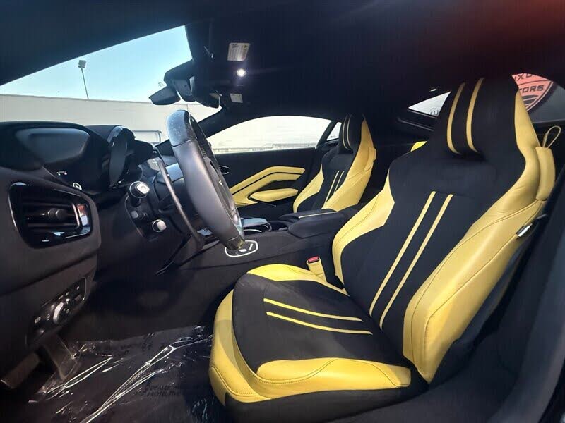 2020 Aston Martin Vantage RWD photo 22