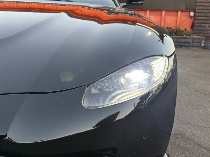 2020 Aston Martin Vantage RWD photo 5
