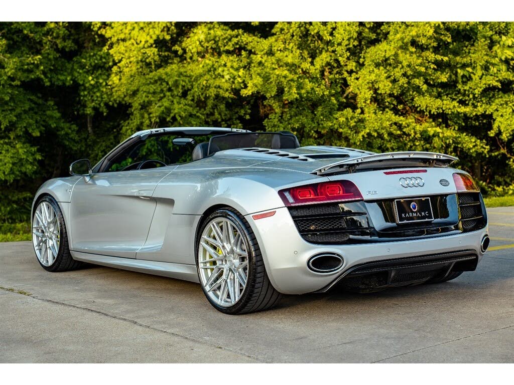 2011 Audi R8 5.2 quattro Spyder AWD photo 13 of 24