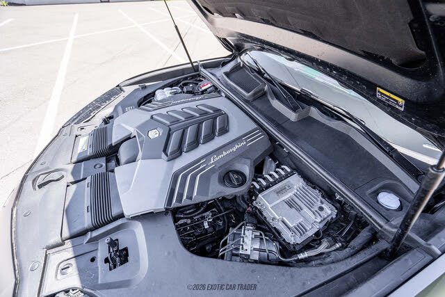2021 Lamborghini Urus AWD photo 17