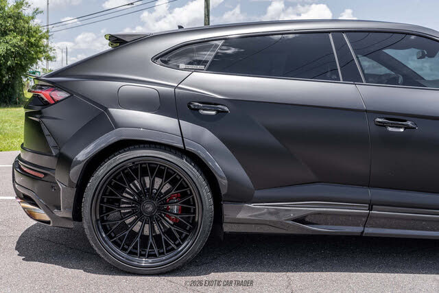 2021 Lamborghini Urus AWD photo 10