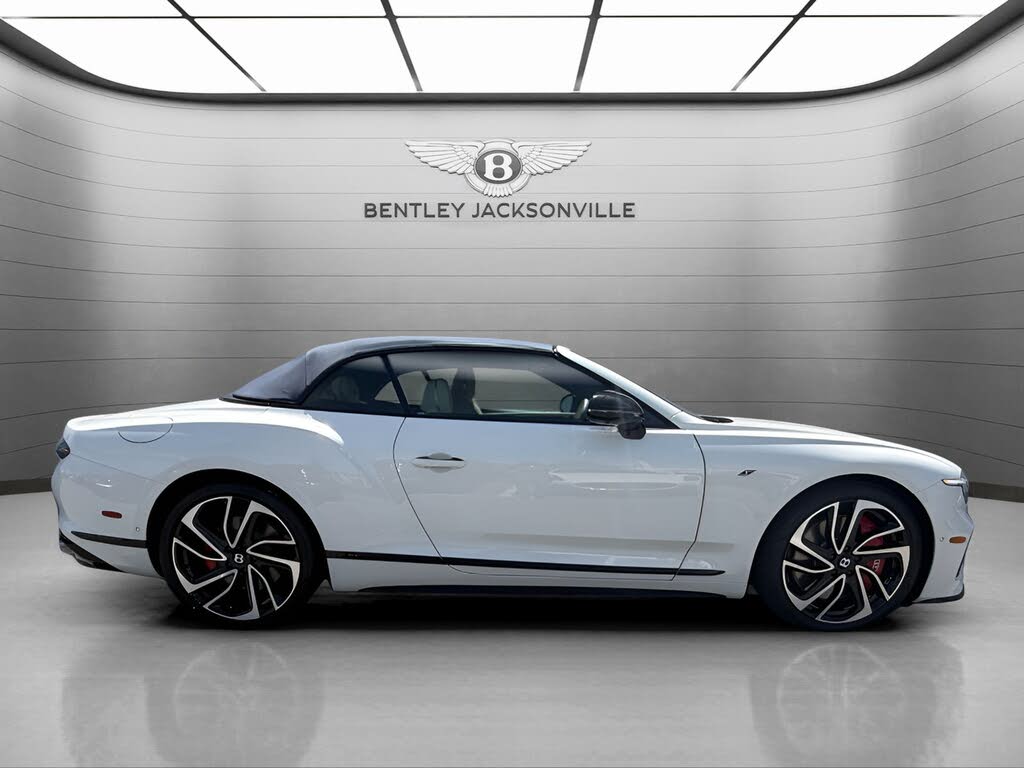 2026 Bentley Continental GTC AWD photo 5