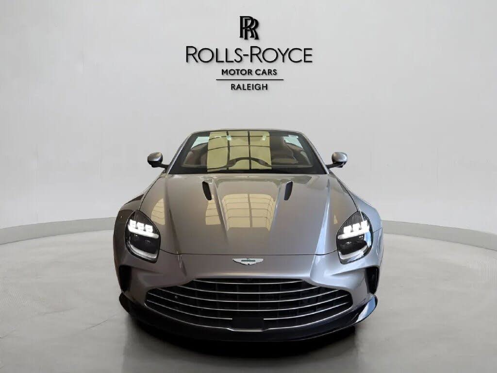 2026 Aston Martin Vantage Roadster RWD photo 2