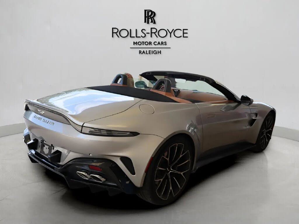 2026 Aston Martin Vantage Roadster RWD photo 11