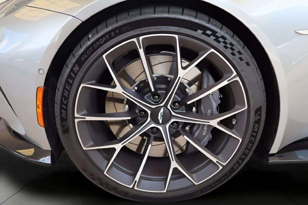2026 Aston Martin Vantage Roadster RWD photo 24
