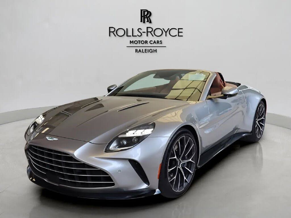 2026 Aston Martin Vantage Roadster RWD photo 10