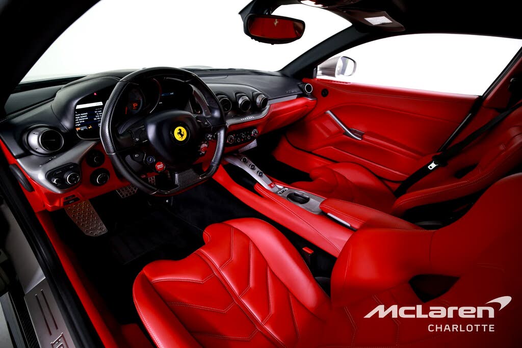 2016 Ferrari F12 Berlinetta Coupe photo 11
