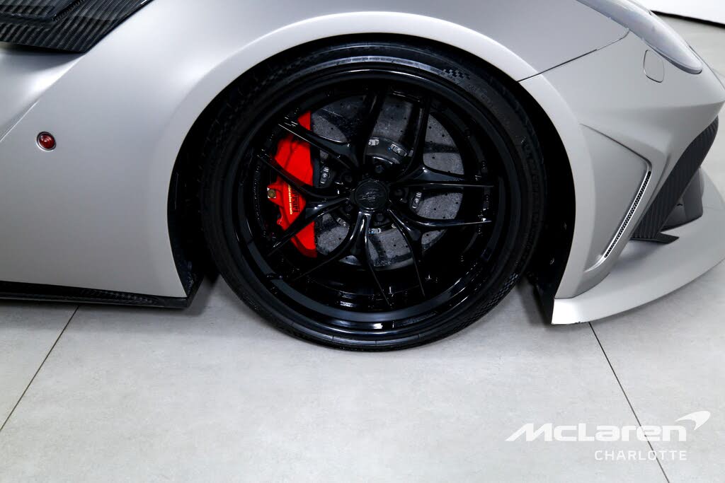 2016 Ferrari F12 Berlinetta Coupe photo 23