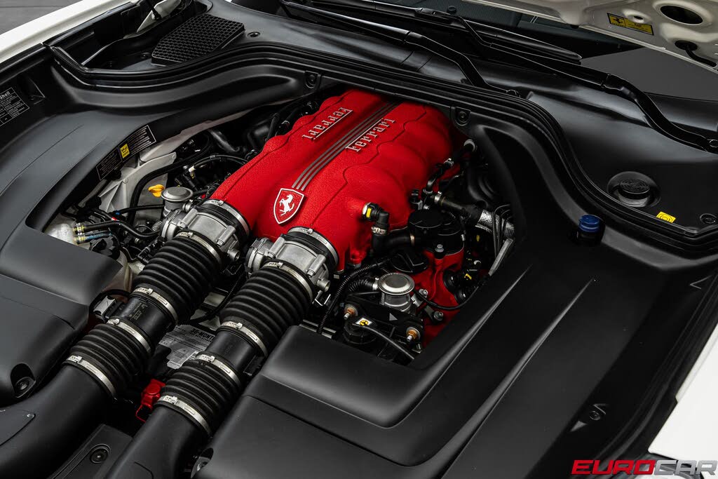 2013 Ferrari California Roadster photo 11