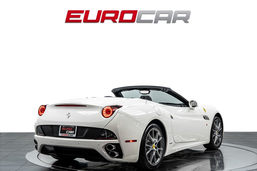 2013 Ferrari California Roadster photo 6