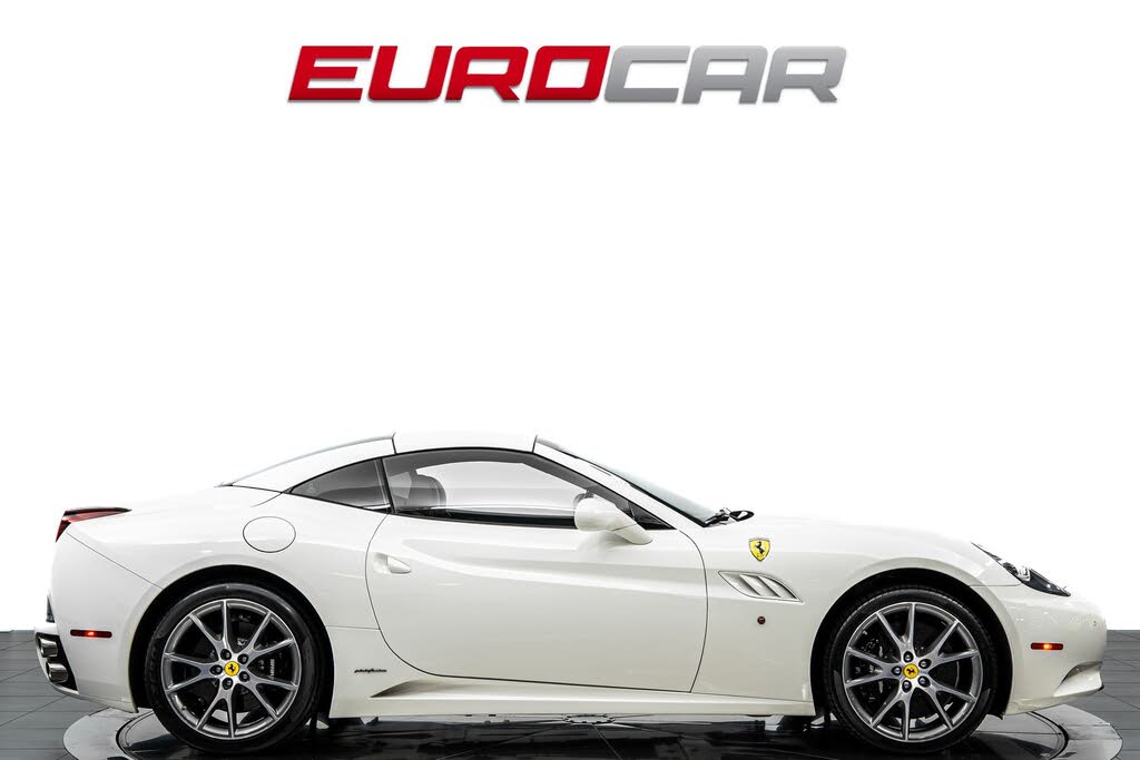 2013 Ferrari California Roadster photo 7