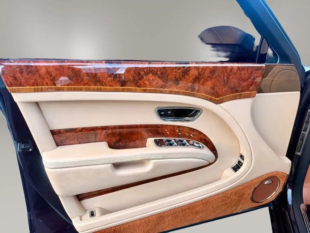 2012 Bentley Mulsanne RWD photo 14