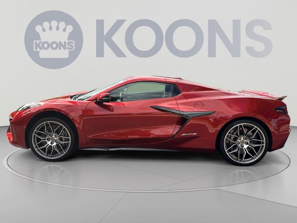 2023 Chevrolet Corvette Z06 3LZ Convertible RWD photo 2