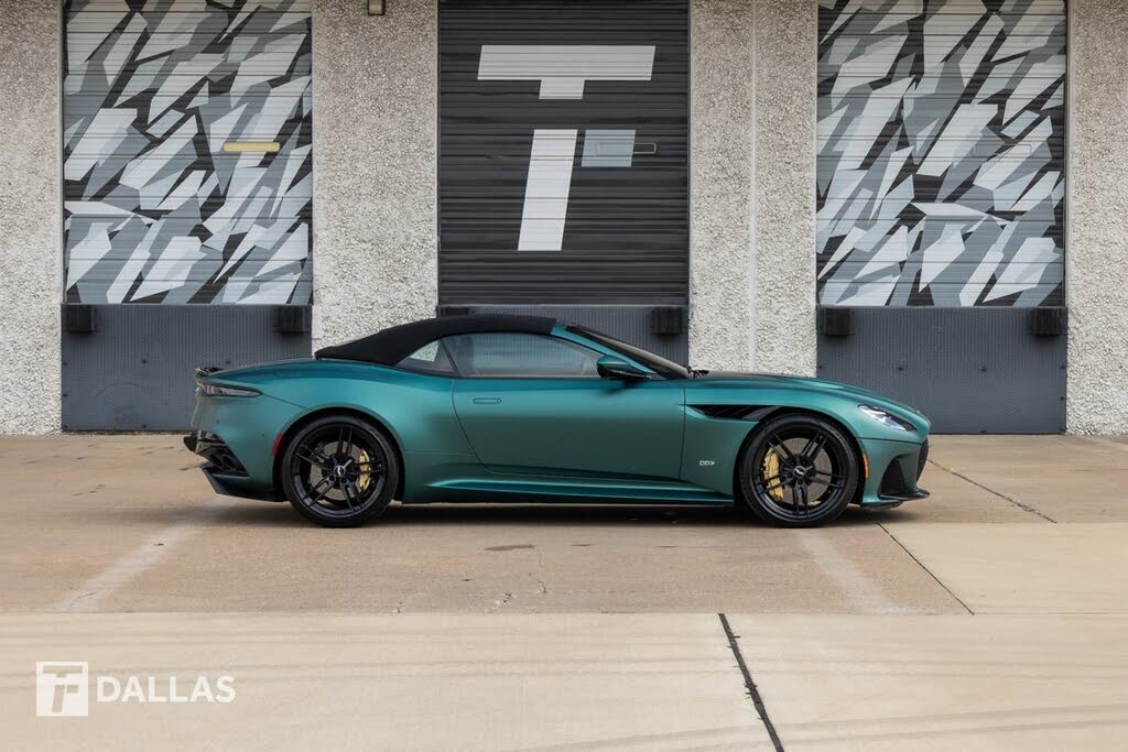 2023 Aston Martin DBS Superleggera Volante RWD photo 17