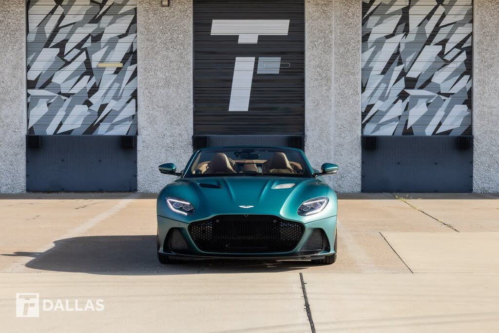 2023 Aston Martin DBS Superleggera Volante RWD photo 4