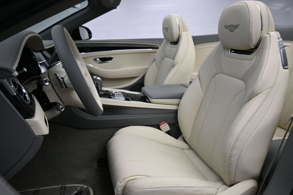 2026 Bentley Continental GTC AWD photo 4