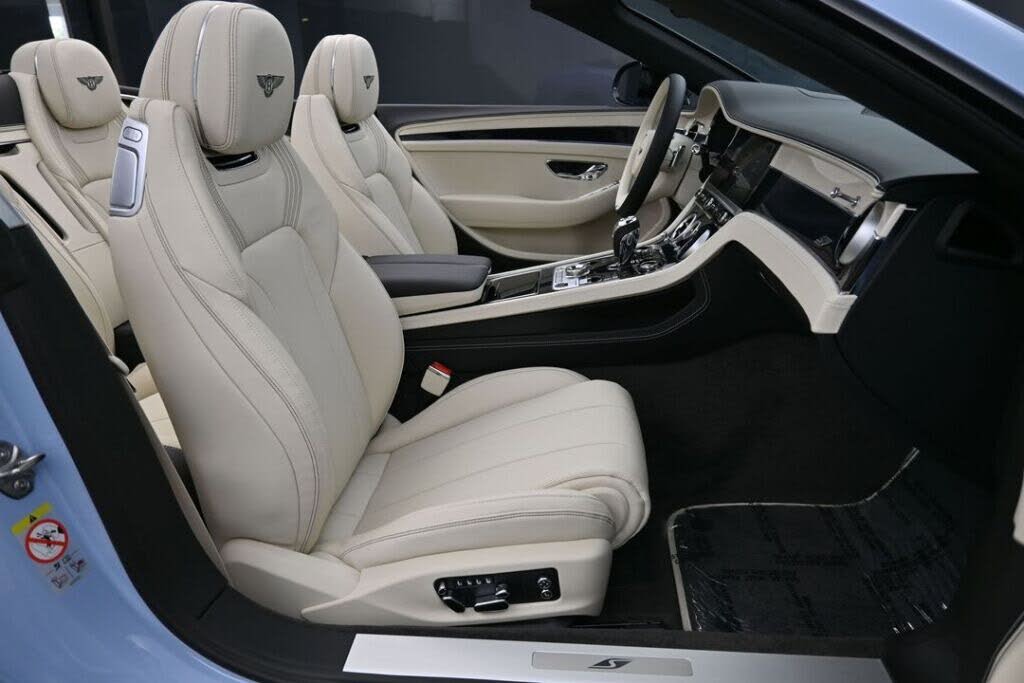 2026 Bentley Continental GTC AWD photo 10