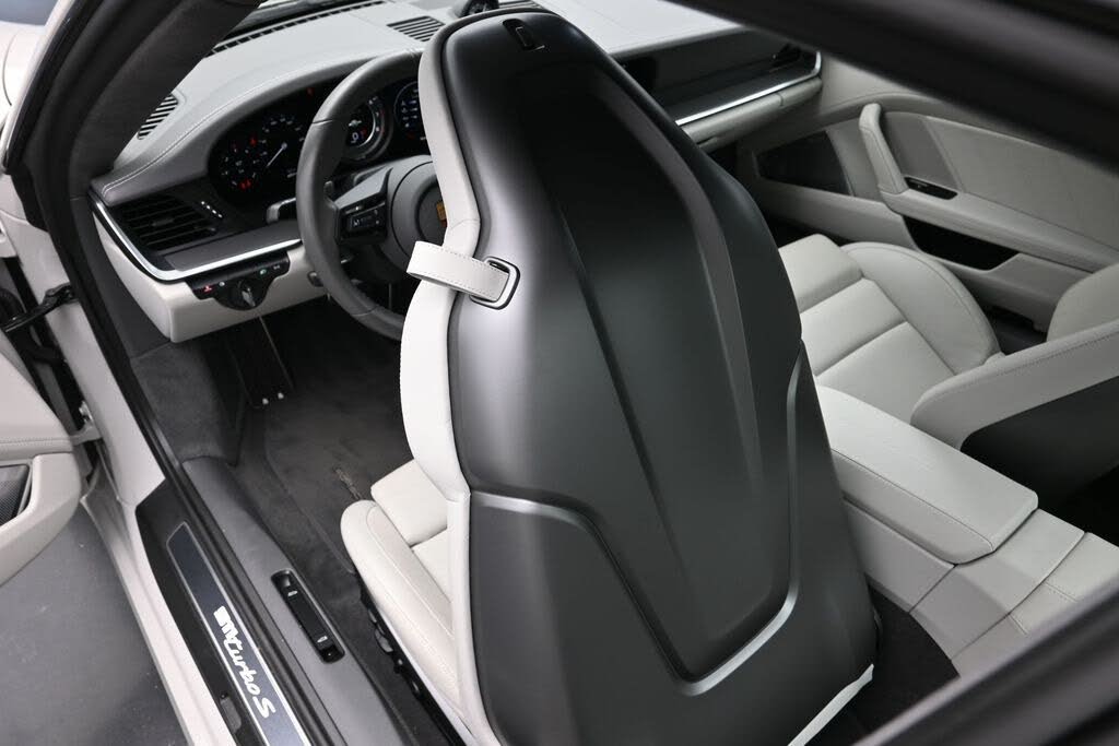 2024 Porsche 911 Turbo S Coupe AWD photo 19 of 24