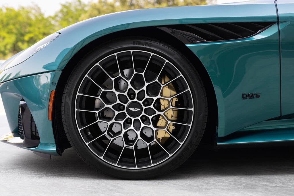 2023 Aston Martin DBS 770 Ultimate Volante RWD photo 7