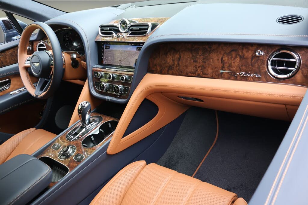 2026 Bentley Bentayga Azure V8 AWD photo 2