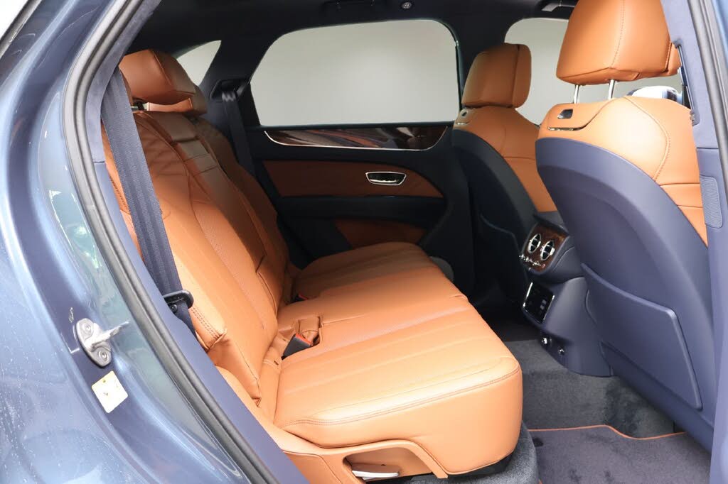 2026 Bentley Bentayga Azure V8 AWD photo 20