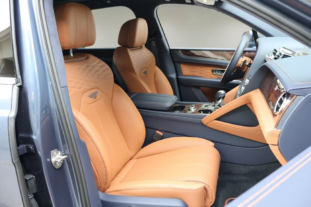 2026 Bentley Bentayga Azure V8 AWD photo 21