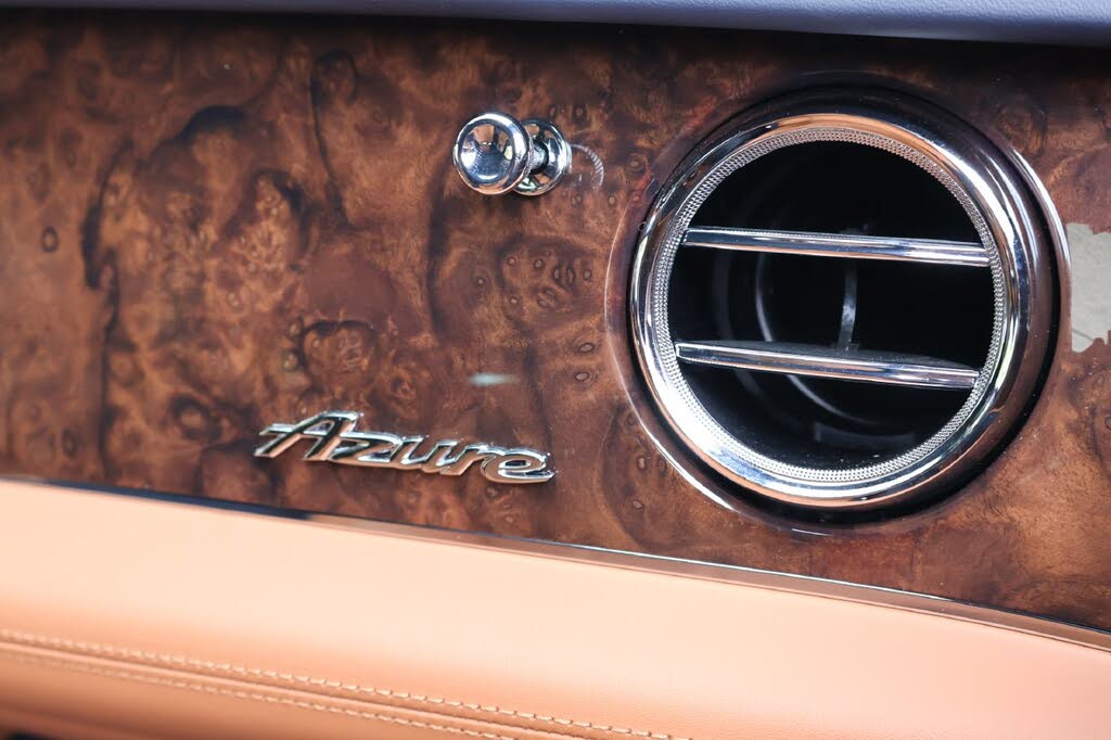 2026 Bentley Bentayga Azure V8 AWD photo 22