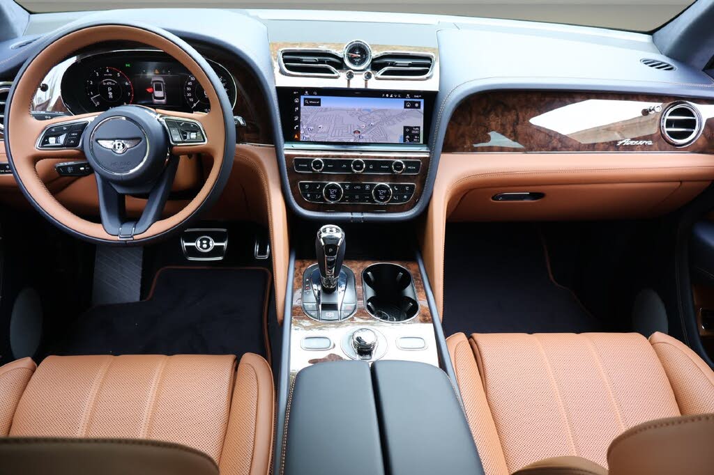 2026 Bentley Bentayga Azure V8 AWD photo 4