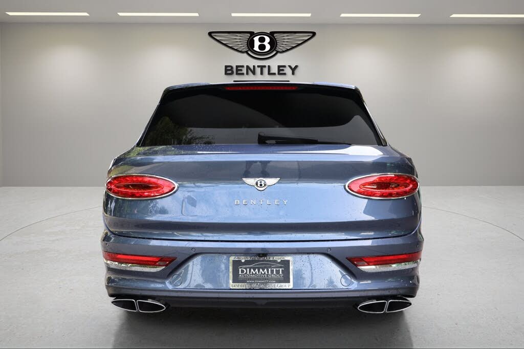 2026 Bentley Bentayga Azure V8 AWD photo 7