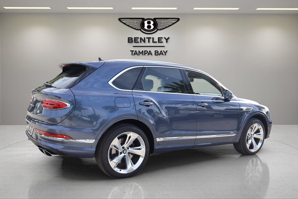 2026 Bentley Bentayga Azure V8 AWD photo 8