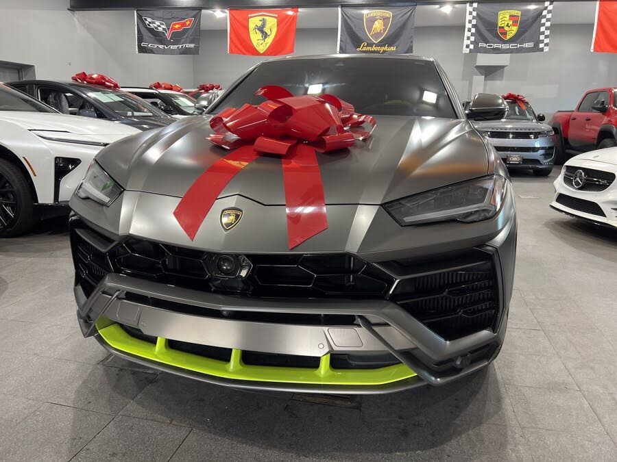 2022 Lamborghini Urus AWD