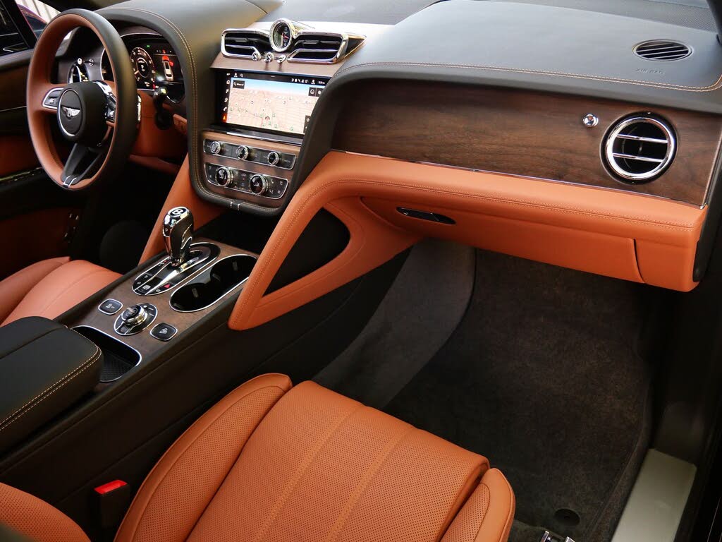 2026 Bentley Bentayga V8 AWD photo 2
