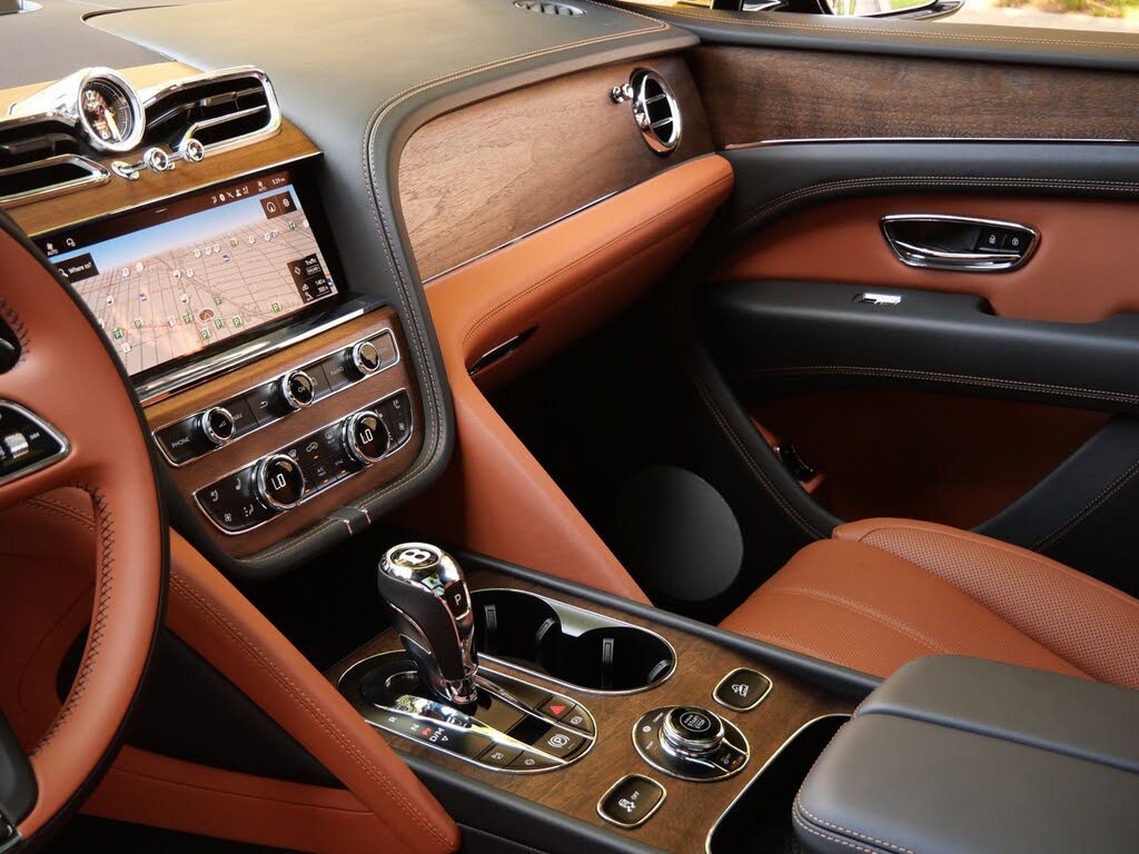 2026 Bentley Bentayga V8 AWD photo 14