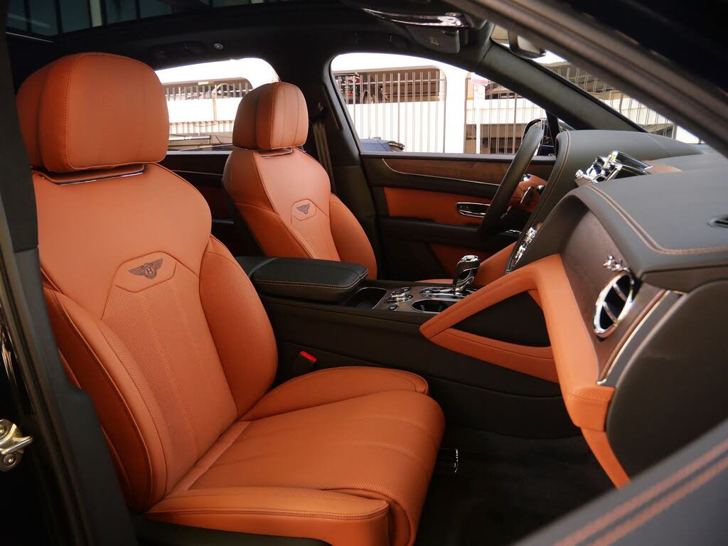 2026 Bentley Bentayga V8 AWD photo 24