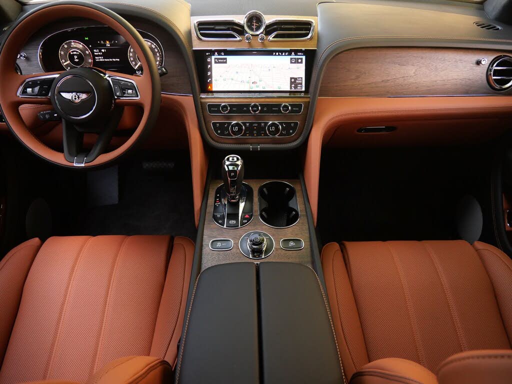 2026 Bentley Bentayga V8 AWD photo 4