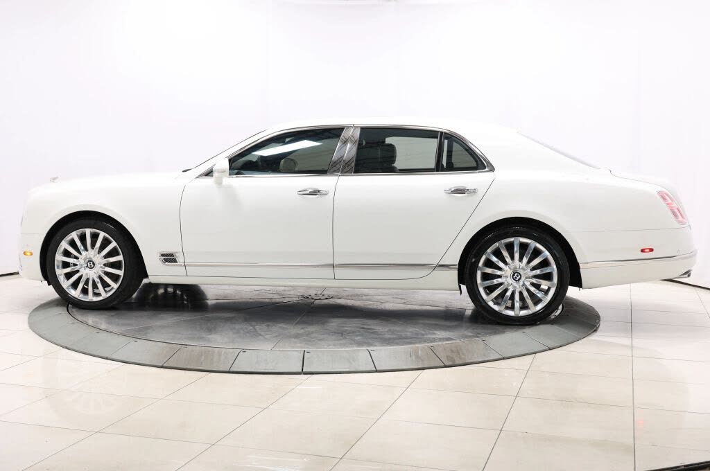 2017 Bentley Mulsanne RWD photo 10