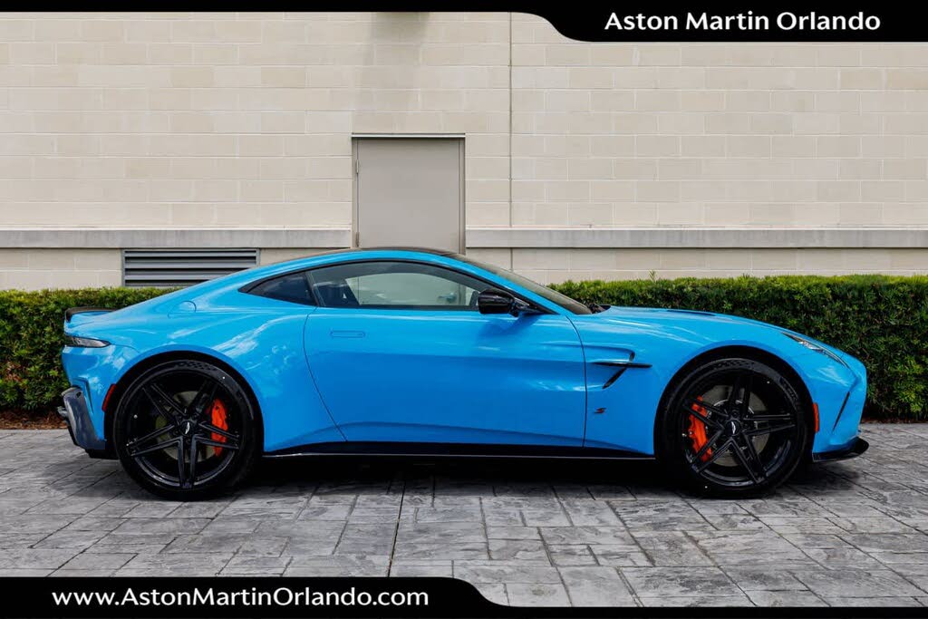 2026 Aston Martin Vantage S Coupe RWD photo 17