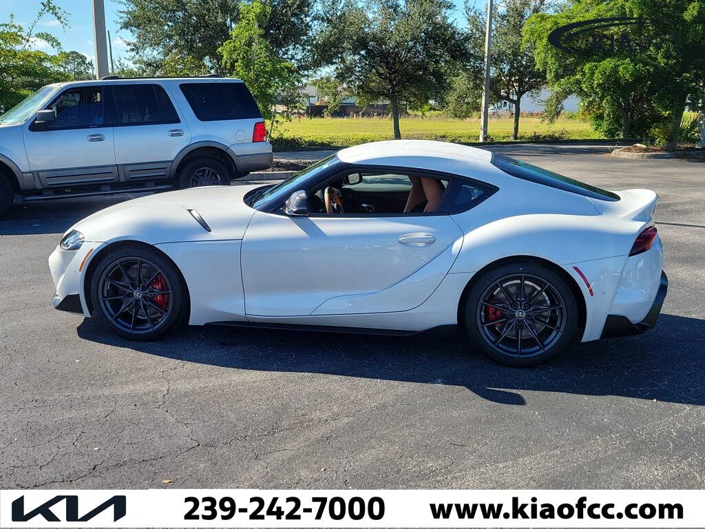 2026 Toyota Supra 3.0 Premium RWD photo 5 of 24