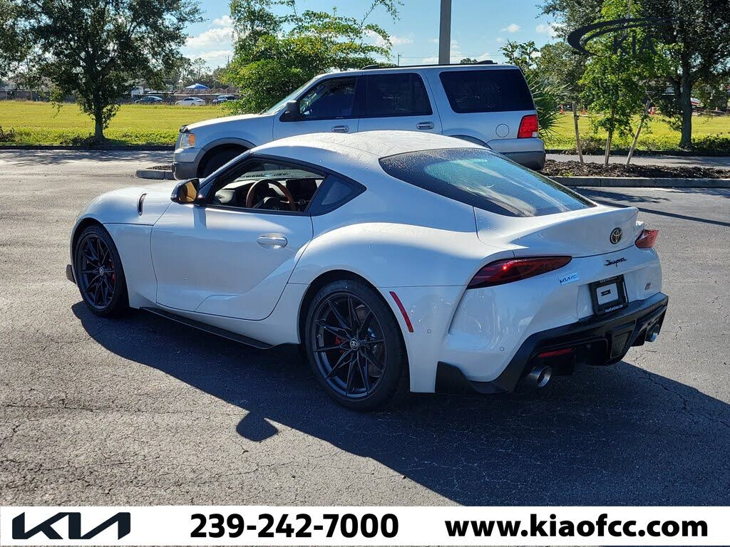 2026 Toyota Supra 3.0 Premium RWD photo 6 of 24
