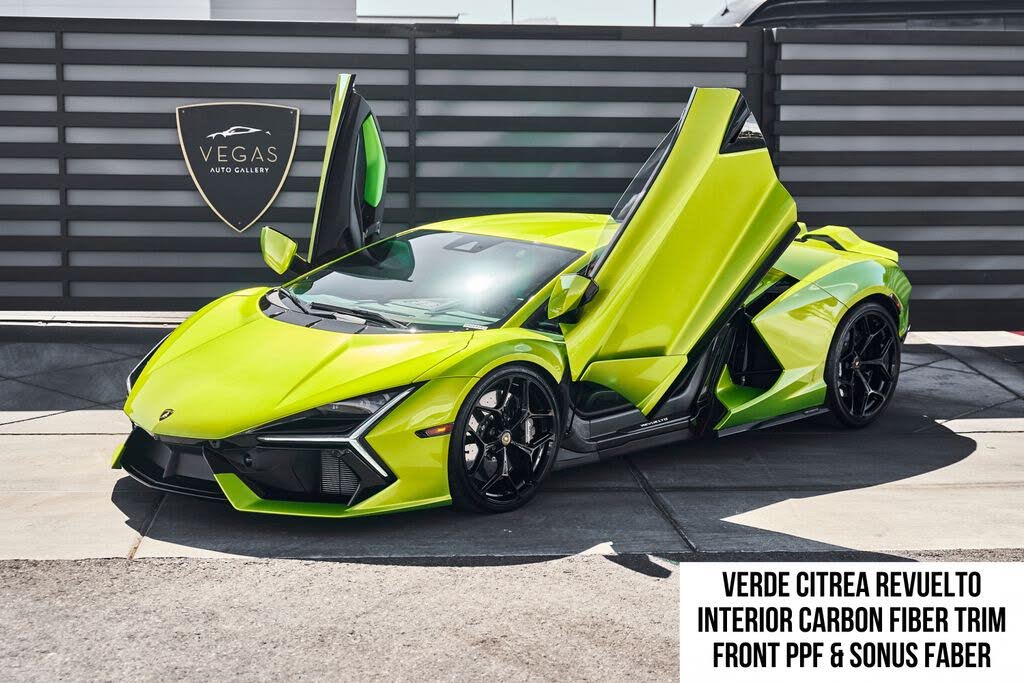 2025 Lamborghini Revuelto AWD