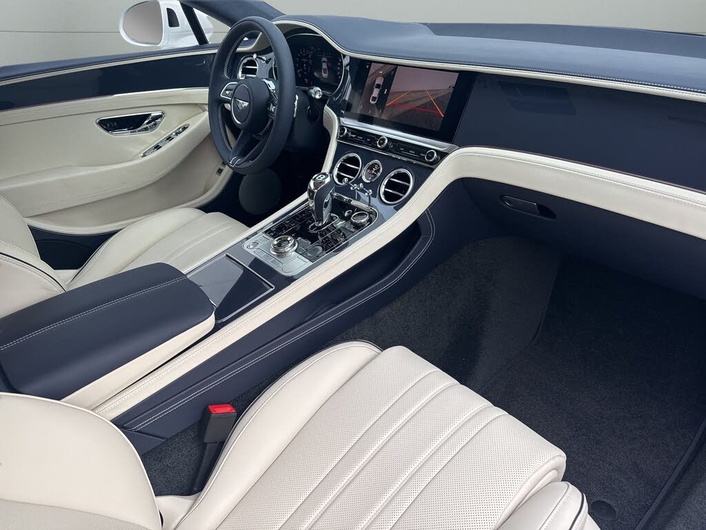 2026 Bentley Continental GT AWD photo 2