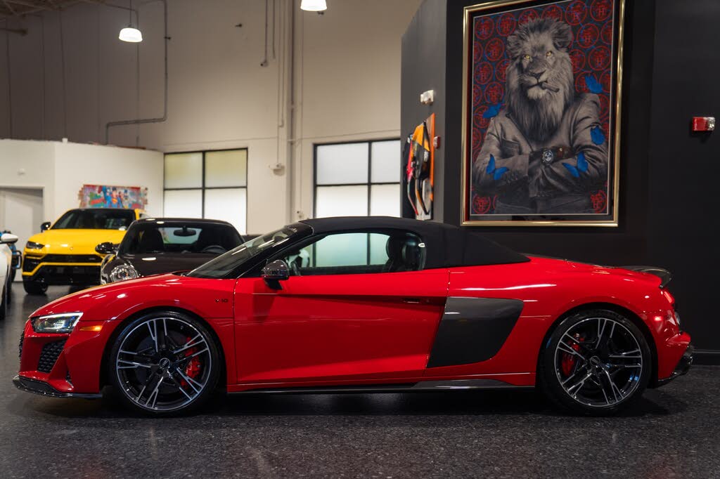 2023 Audi R8 quattro V10 Performance Spyder AWD photo 12 of 24