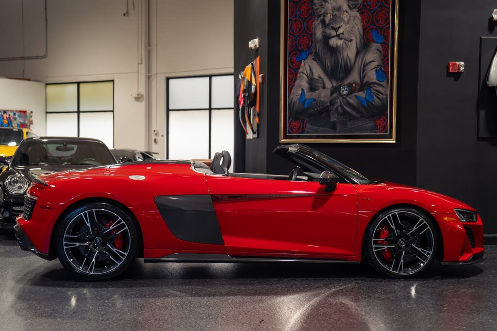 2023 Audi R8 quattro V10 Performance Spyder AWD photo 8 of 24