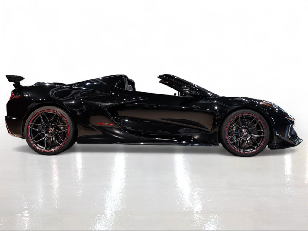 2025 Chevrolet Corvette Z06 3LZ Convertible RWD photo 8